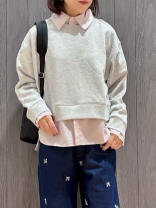 meiさんの「SHOO･LA･RUE｜【洗濯機可】1枚でサマ見え シャツレイヤード風 スウェット」を使ったコーディネート