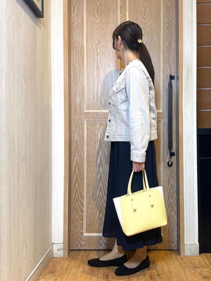 KAORIさんの「SHOO･LA･RUE｜ふんわり女性らしさあふれる ギャザーフレアスカート」を使ったコーディネート