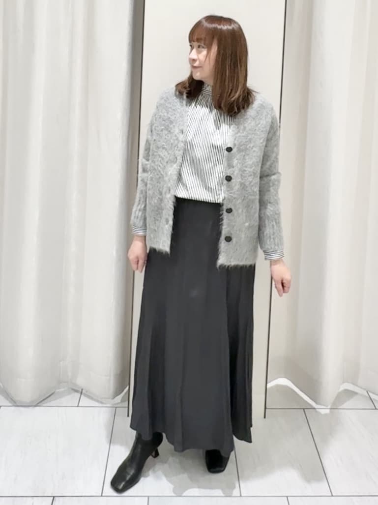 ʏᴜᴋɪᴋᴏさんの「UNTITLED｜【ゆったり】アルパカ混シャギー カーディガン」を使ったコーディネート