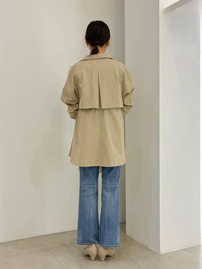 kanakoさんの「grove｜【撥水／シルエット2WAY】羽織るだけでサマになる、スタンドネックテントラインコート」を使ったコーディネート