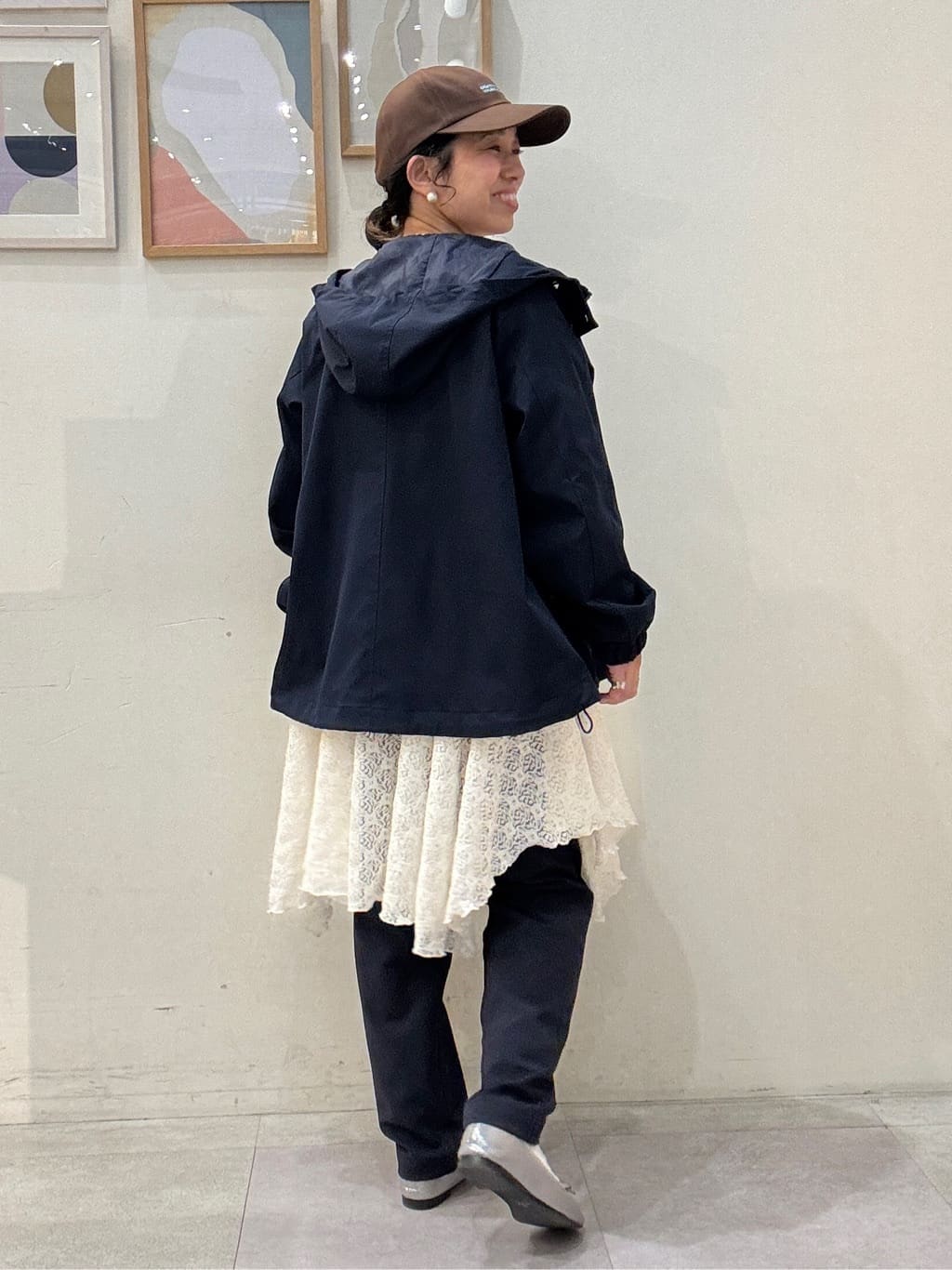 たけぴさんの「SHOO･LA･RUE｜【前後2WAYネック】レイヤードスタイルにおすすめ レースキャミチュニック」を使ったコーディネート