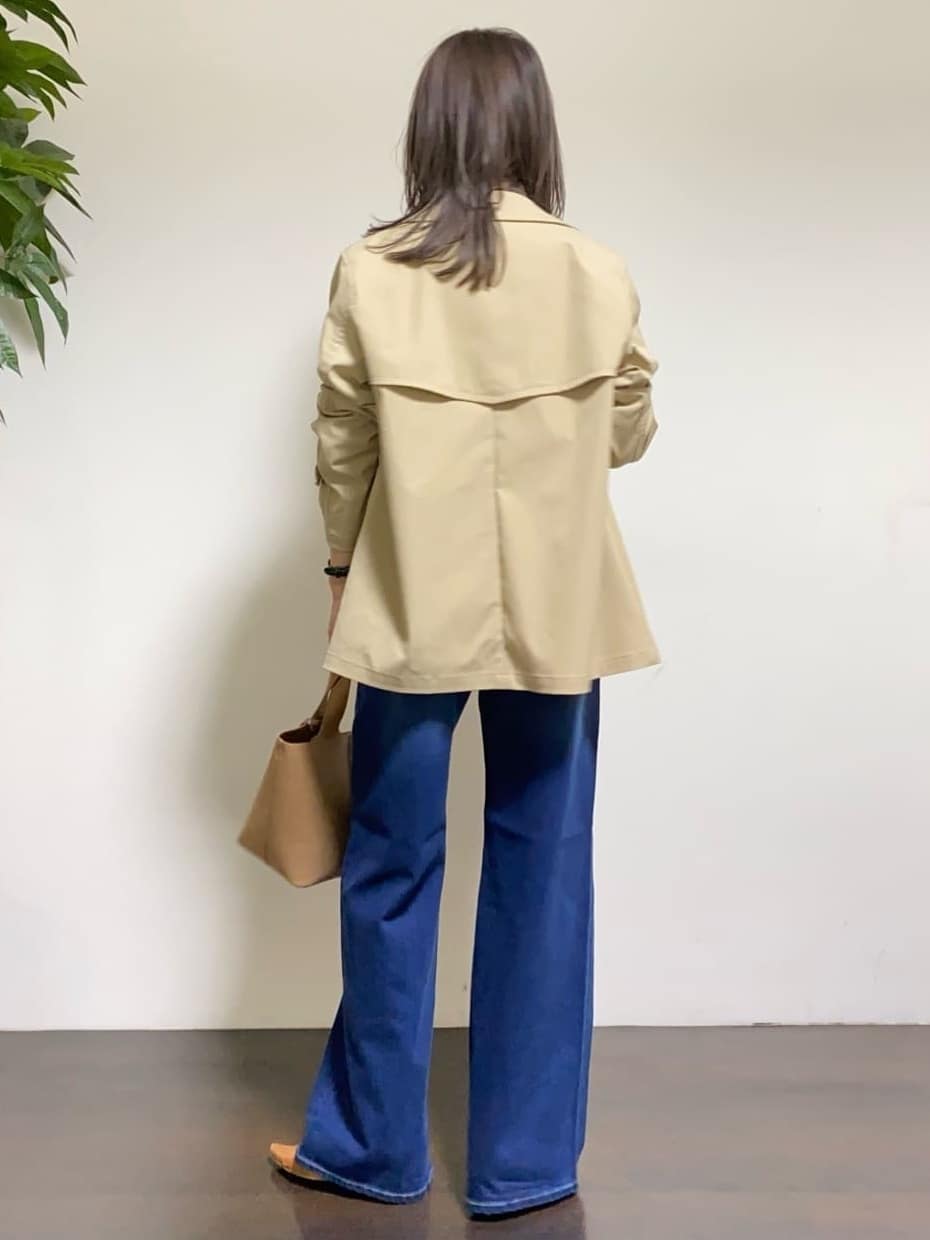 tomoさんの「UNTITLED｜【定番人気/はっ水/洗える】タスランショートトレンチコート」を使ったコーディネート