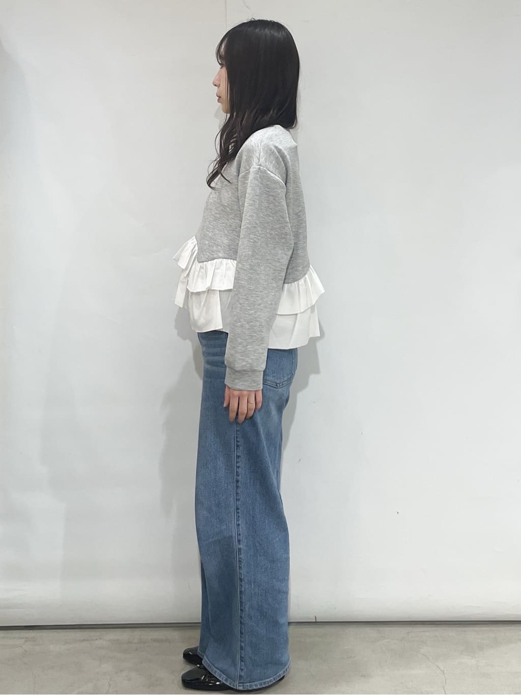 sayaさんの「OPAQUE.CLIP｜裾フリルドッキングトップス【洗濯機OK】」を使ったコーディネート
