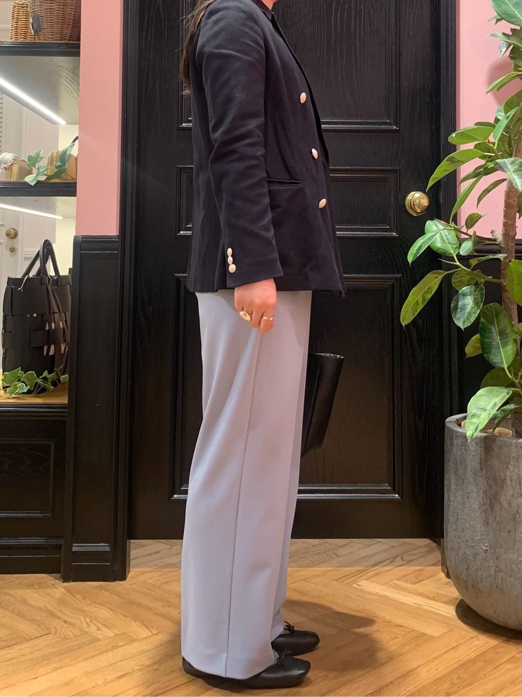 SAKAIさんの「DRESSTERIOR｜【接触冷感/ウォッシャブル】センタープレスジョーゼットパンツ」を使ったコーディネート