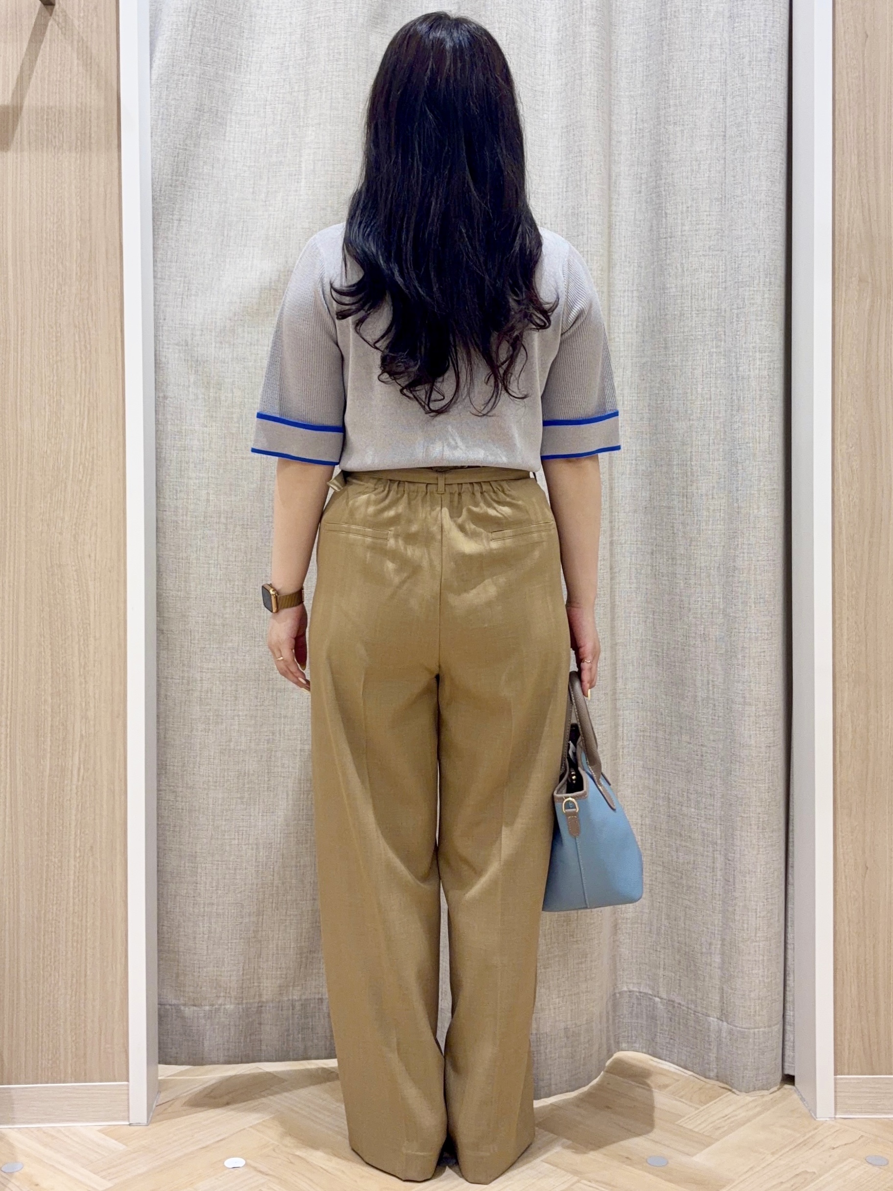 minamiさんの「grove｜新色追加！【シリーズ累計36万枚/名品ニット】やわらかドライタッチ 袖メッシュ編みニット」を使ったコーディネート