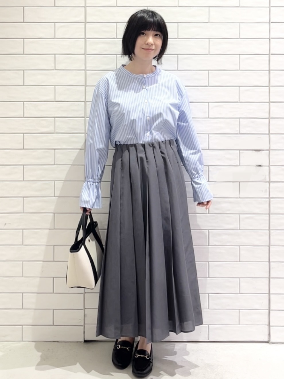 しおりさんの「OPAQUE.CLIP｜撥水 裾バルーンブルゾン【洗濯機OK】」を使ったコーディネート