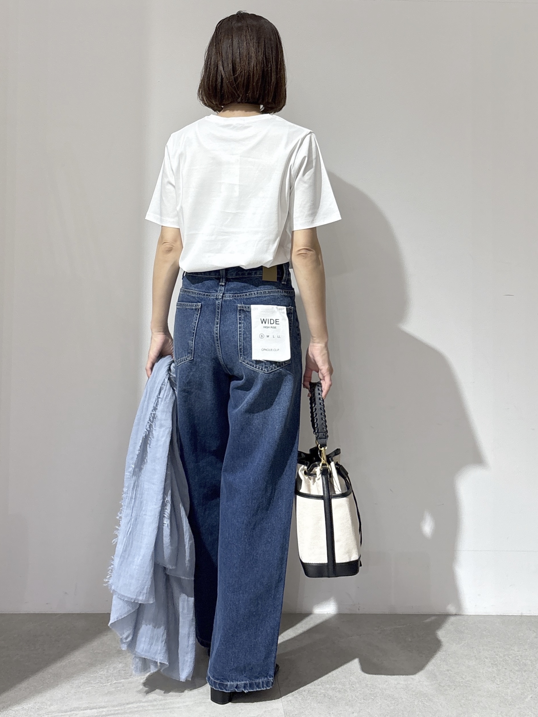 NAKAさんの「OPAQUE.CLIP｜オーガニックコットン混ベーシックTシャツ【洗濯機OK】《SS～LL》」を使ったコーディネート
