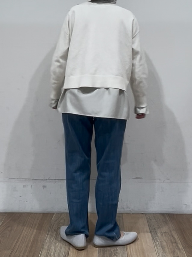 山さんさんの「grove｜【おうちで洗える】顔周りすっきり、ボートネックニット」を使ったコーディネート