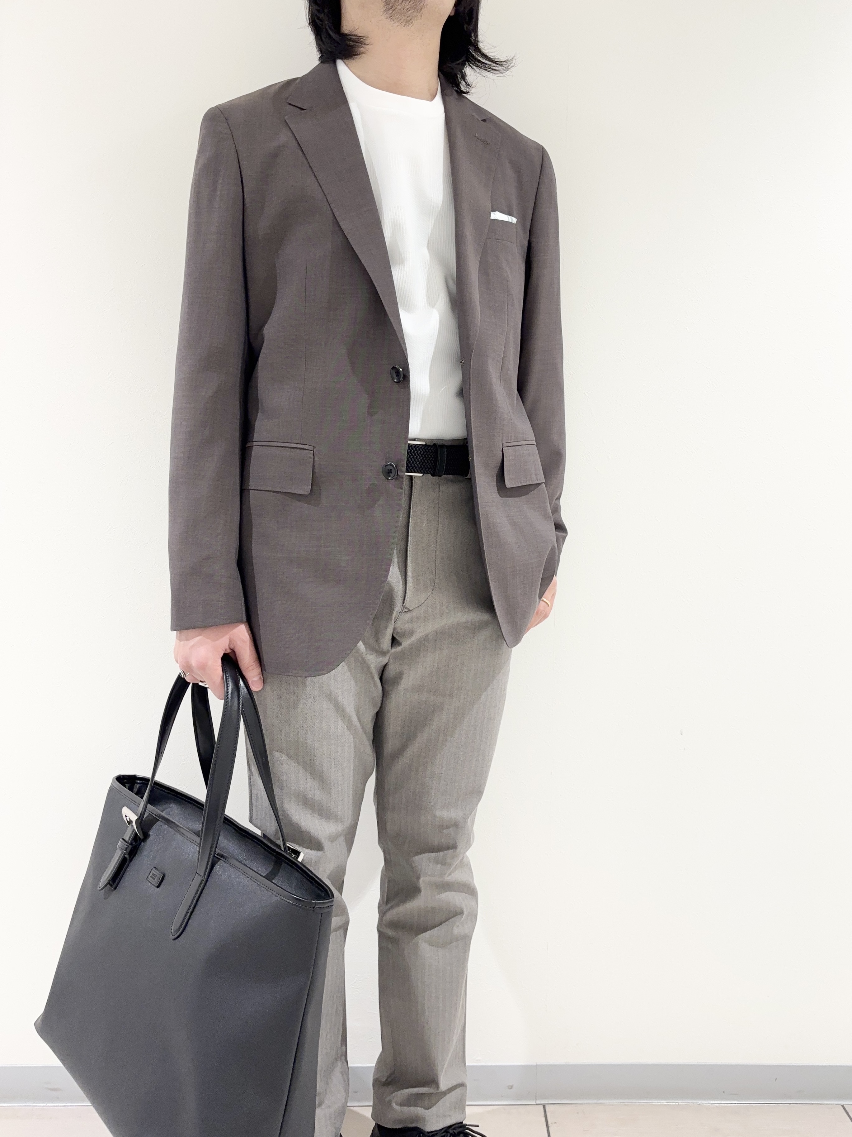 及川さんの「TAKEO KIKUCHI｜【BOWLER HAT LABEL】トロピカルシャンブレージャケット」を使ったコーディネート