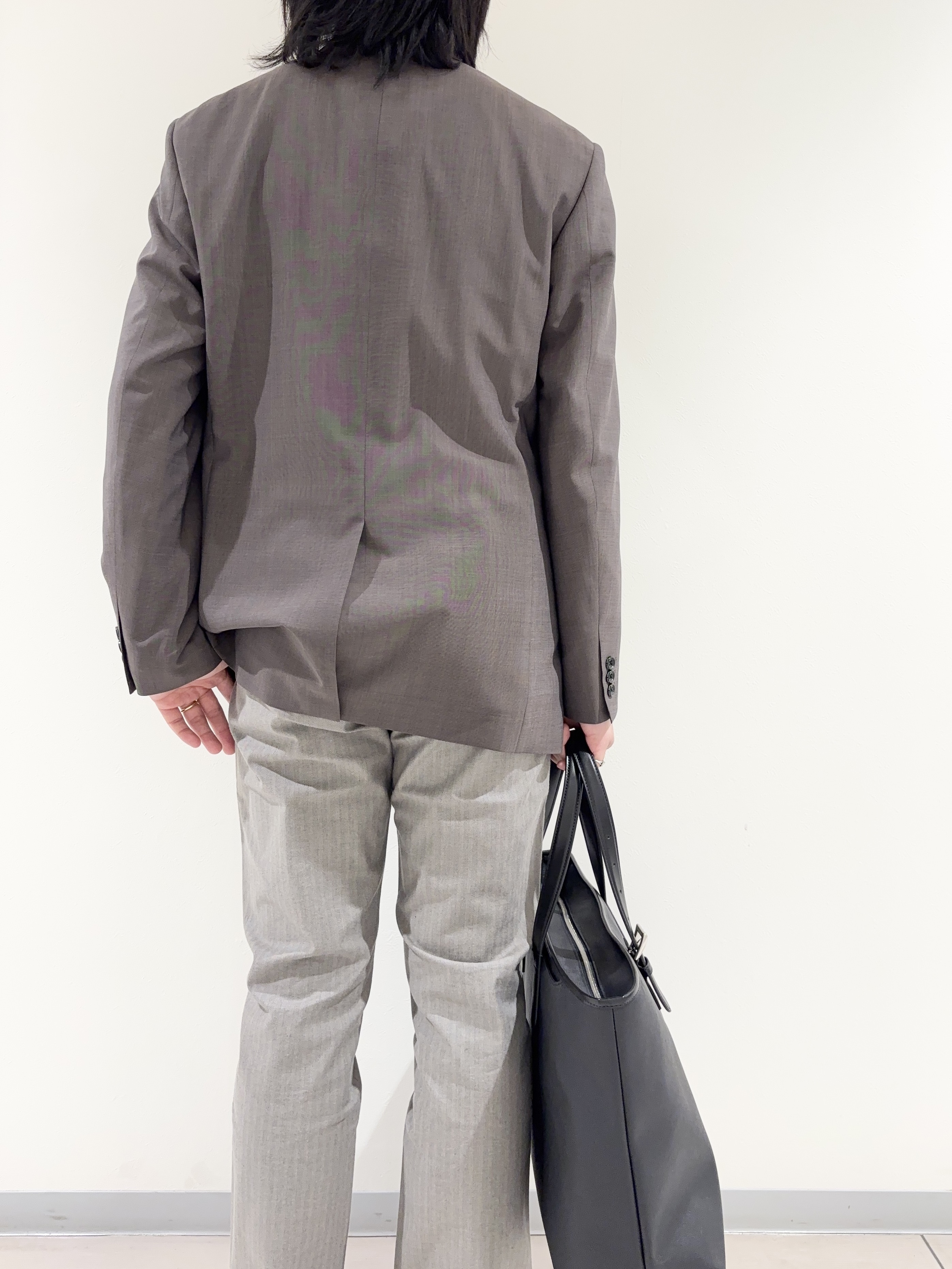 及川さんの「TAKEO KIKUCHI｜【BOWLER HAT LABEL】トロピカルシャンブレージャケット」を使ったコーディネート