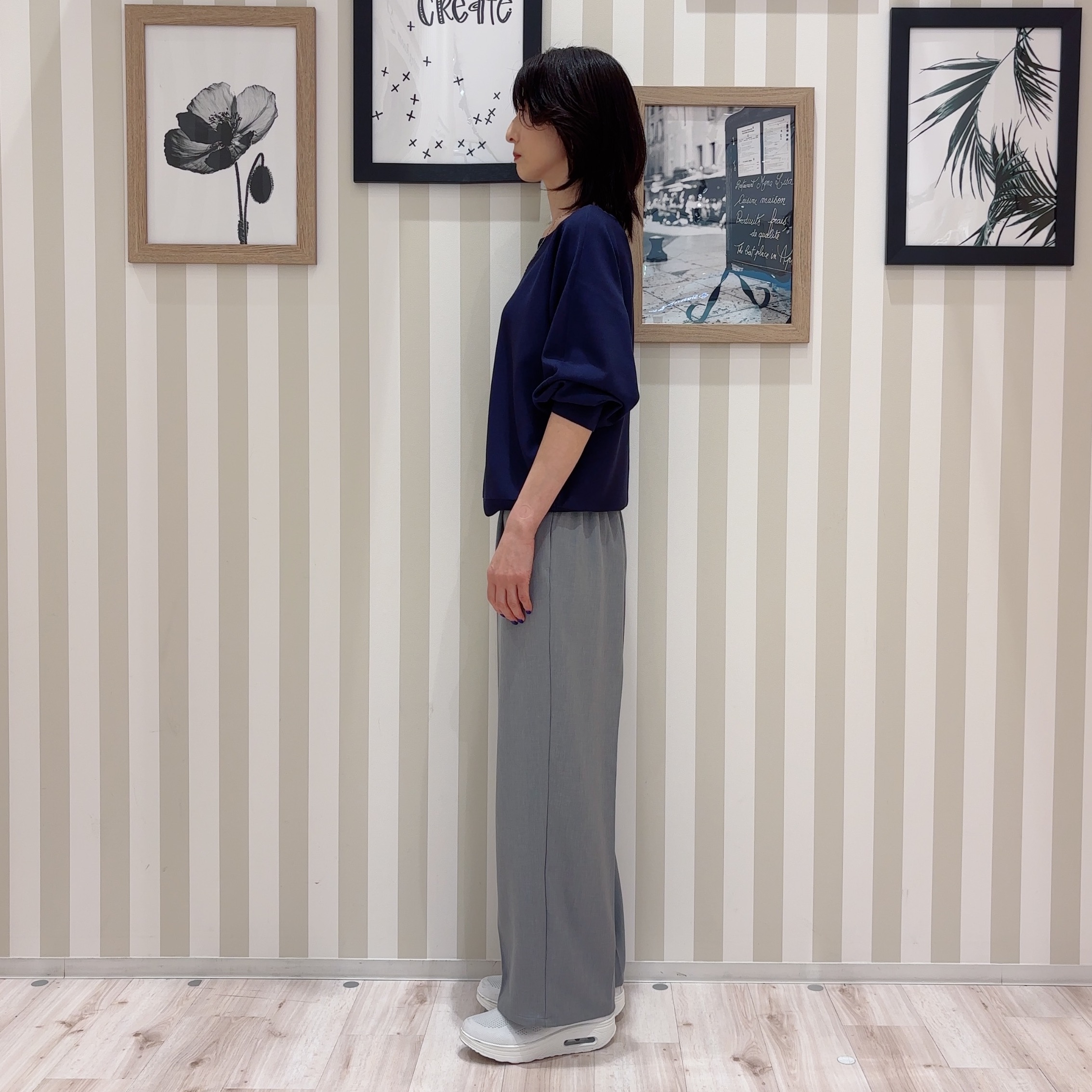 たまごがにさんの「SHOO･LA･RUE｜【高レビュー/着丈選べる/S-LL/洗濯機可】楽ちん&times;きれい見え ストレッチワイドパンツ」を使ったコーディネート