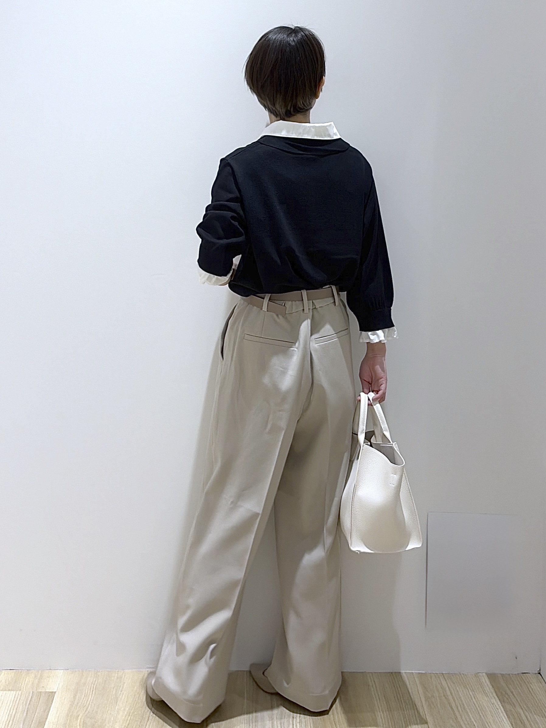 えりさんの「OPAQUE.CLIP｜シャツレイヤード風ポロニット【洗濯機OK】」を使ったコーディネート