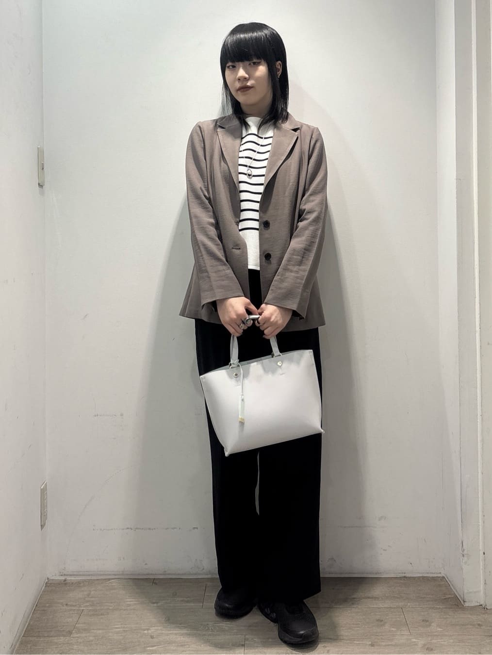 くっしーさんの「OPAQUE.CLIP｜シングルテーラードジャケット【洗える／裏地なし】」を使ったコーディネート
