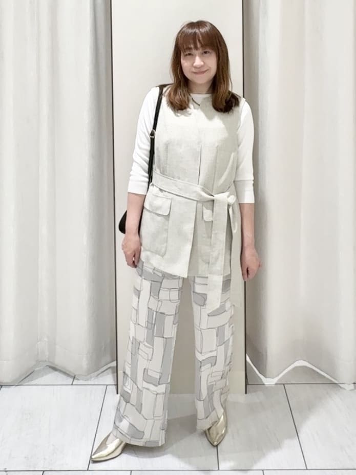 ʏᴜᴋɪᴋᴏさんの「UNTITLED｜【セットアップ可/UV/接触冷感】スラブキーネックジレ」を使ったコーディネート