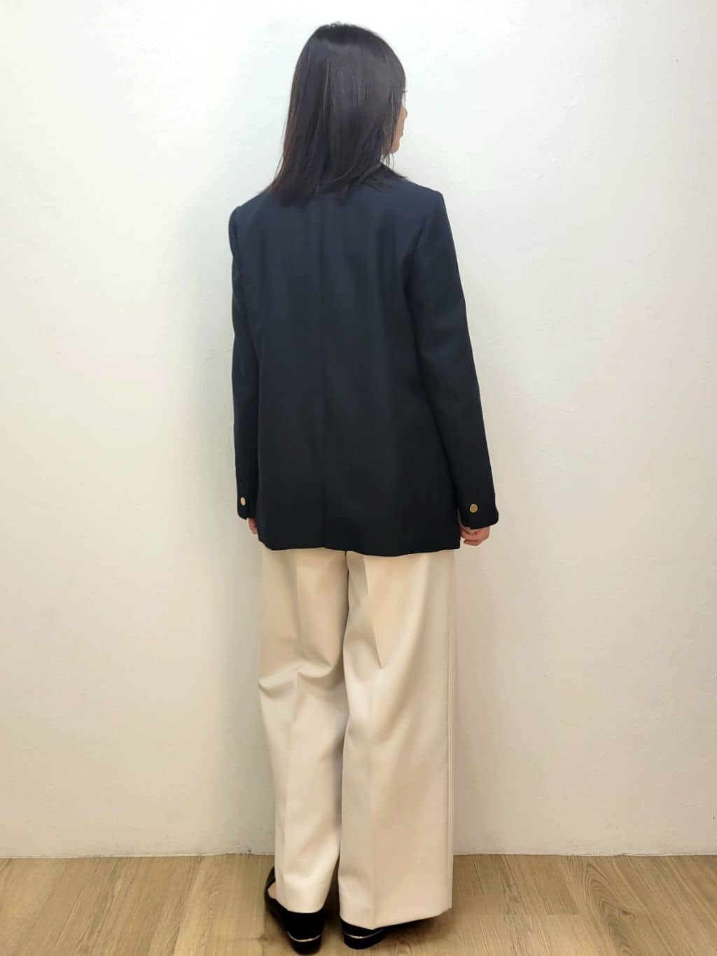 LISAさんの「OPAQUE.CLIP｜金ボタンダブルブレストテーラードジャケット／セットアップ対応【洗える】」を使ったコーディネート