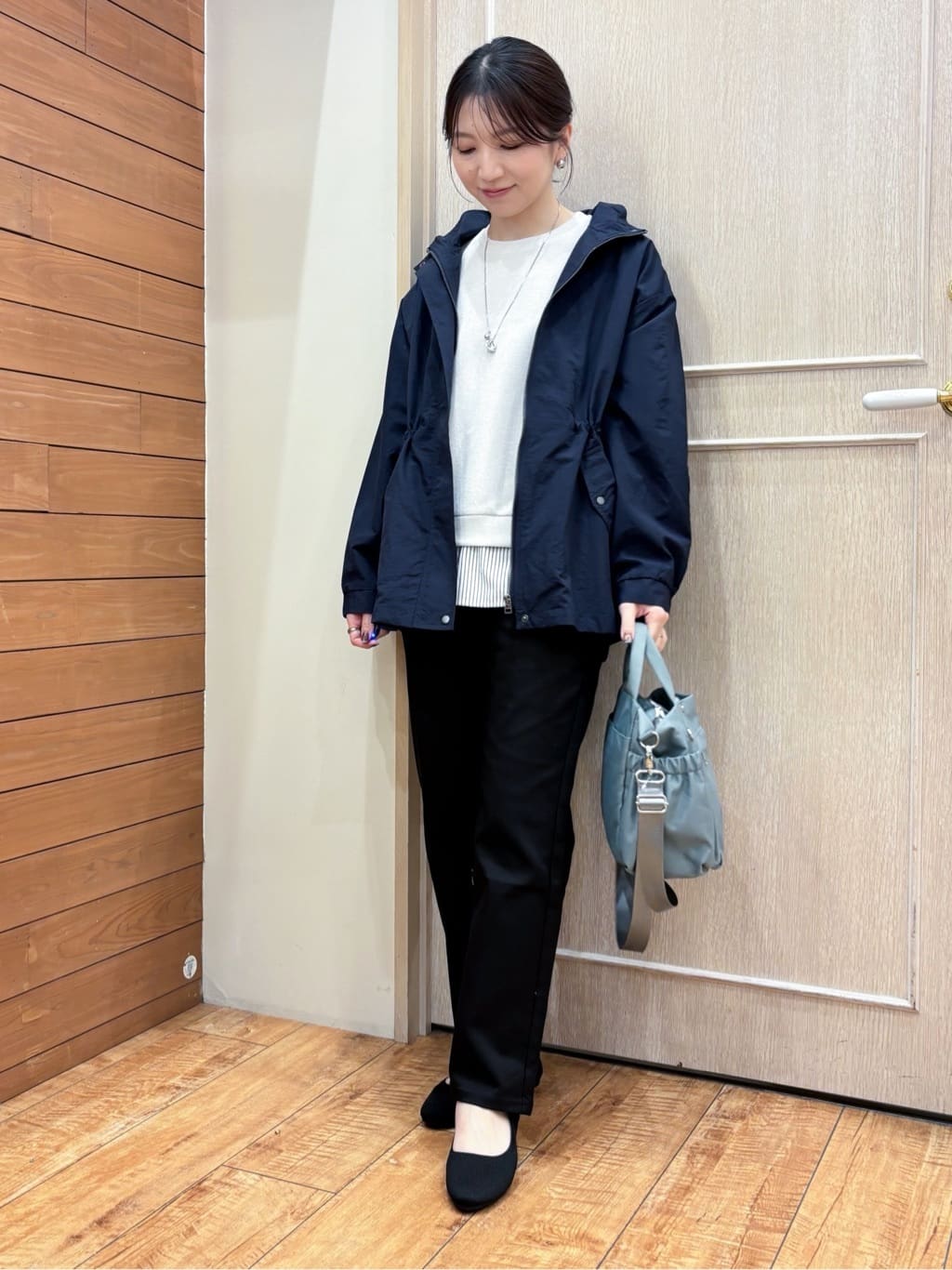 なみさんの「SHOO･LA･RUE｜【洗濯機可/SS-LL】すらっときれい見え 大人のストレッチストレートパンツ」を使ったコーディネート