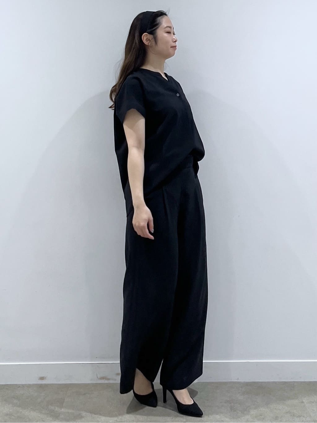 Saekoさんの「COUP DE CHANCE｜【手洗い可／セットアップ可】キーネックブラウス」を使ったコーディネート