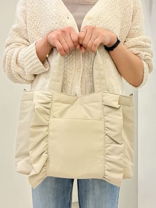 kanakoさんの「grove｜高評価！【洗える】リラックスして着たい、Vネックカーディガン」を使ったコーディネート