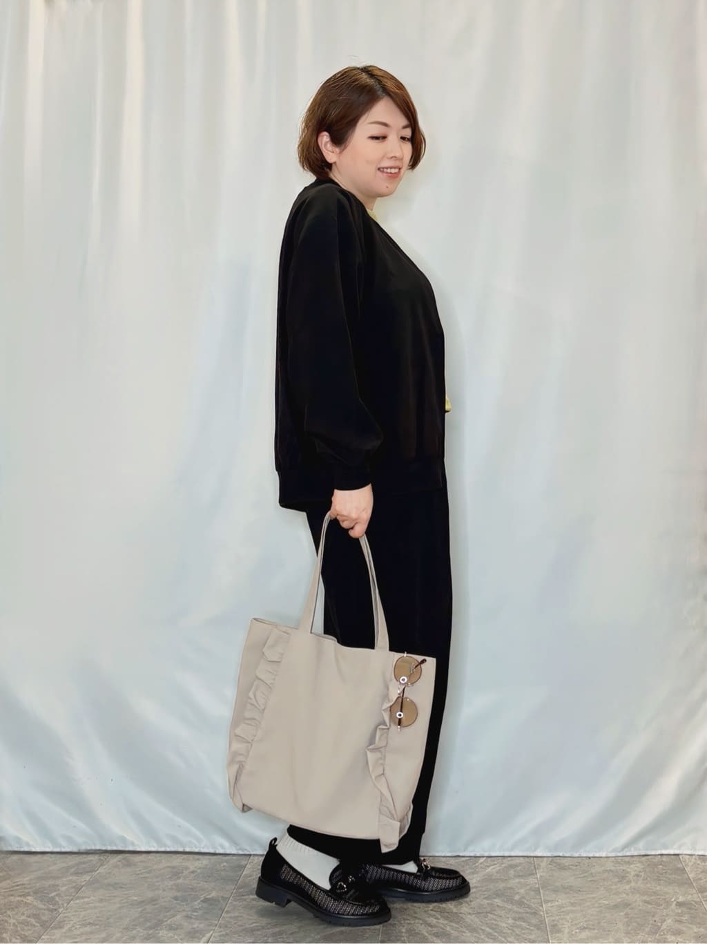 たみさんの「SHOO･LA･RUE｜【洗濯機可/S-LL】さらりと軽やか インせず着られる すっきり見えドルマンニット」を使ったコーディネート