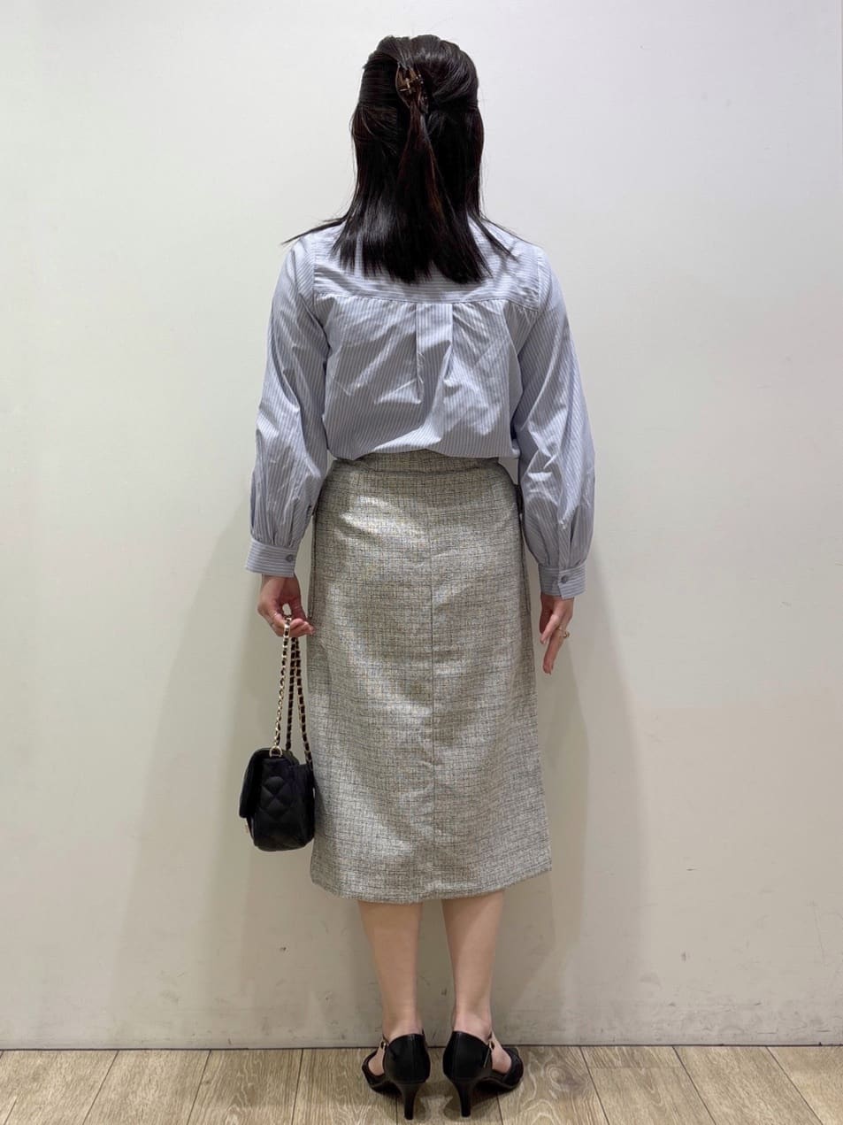 mameさんの「index｜フリルキーネックシャツ【洗濯機OK／イージーアイロン／防シワ】《XS～LL／7col》」を使ったコーディネート