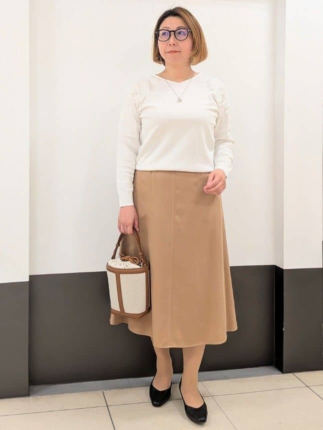 じゅりさんの「Reflect｜レースデザインスリーブニットプルオーバー」を使ったコーディネート