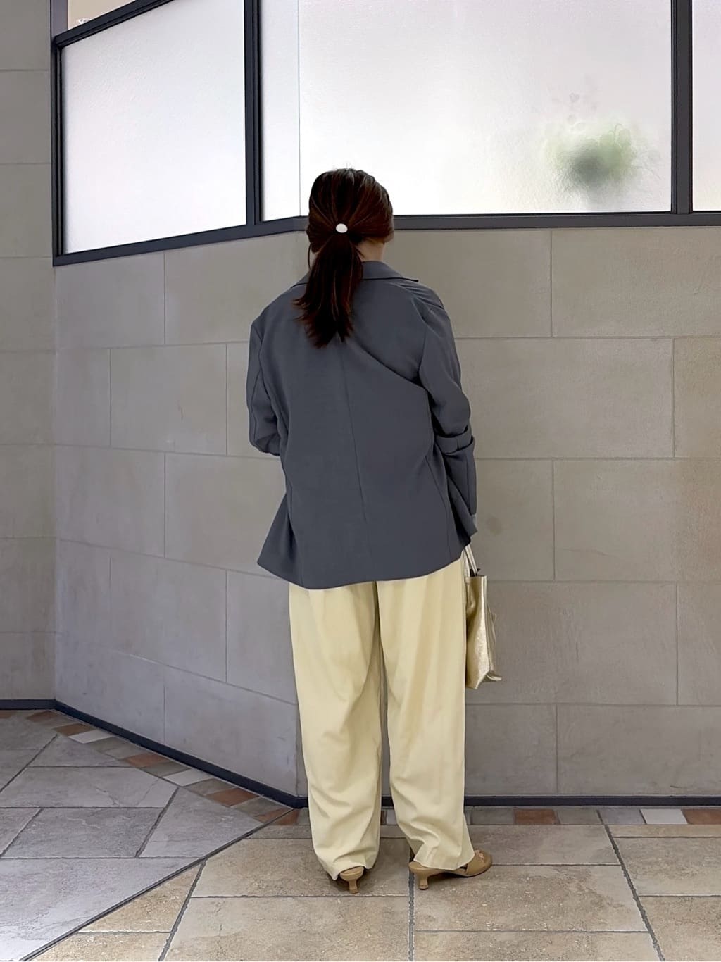 よねさんの「INDIVI｜Comfy SET UP｜ダブルブレストイージージャケット【セットアップ対応／通勤／カセット服／接触」を使ったコーディネート