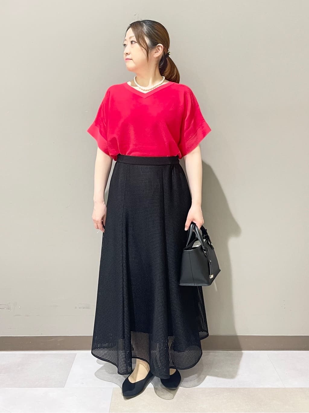 Tomoさんの「UNTITLED｜【定番人気/はっ水/洗える】タスランショートトレンチコート」を使ったコーディネート