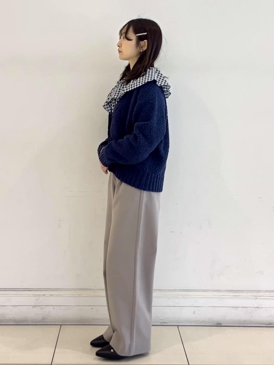 saito.さんの「grove｜高評価！【洗える】リラックスして着たい、Vネックカーディガン」を使ったコーディネート
