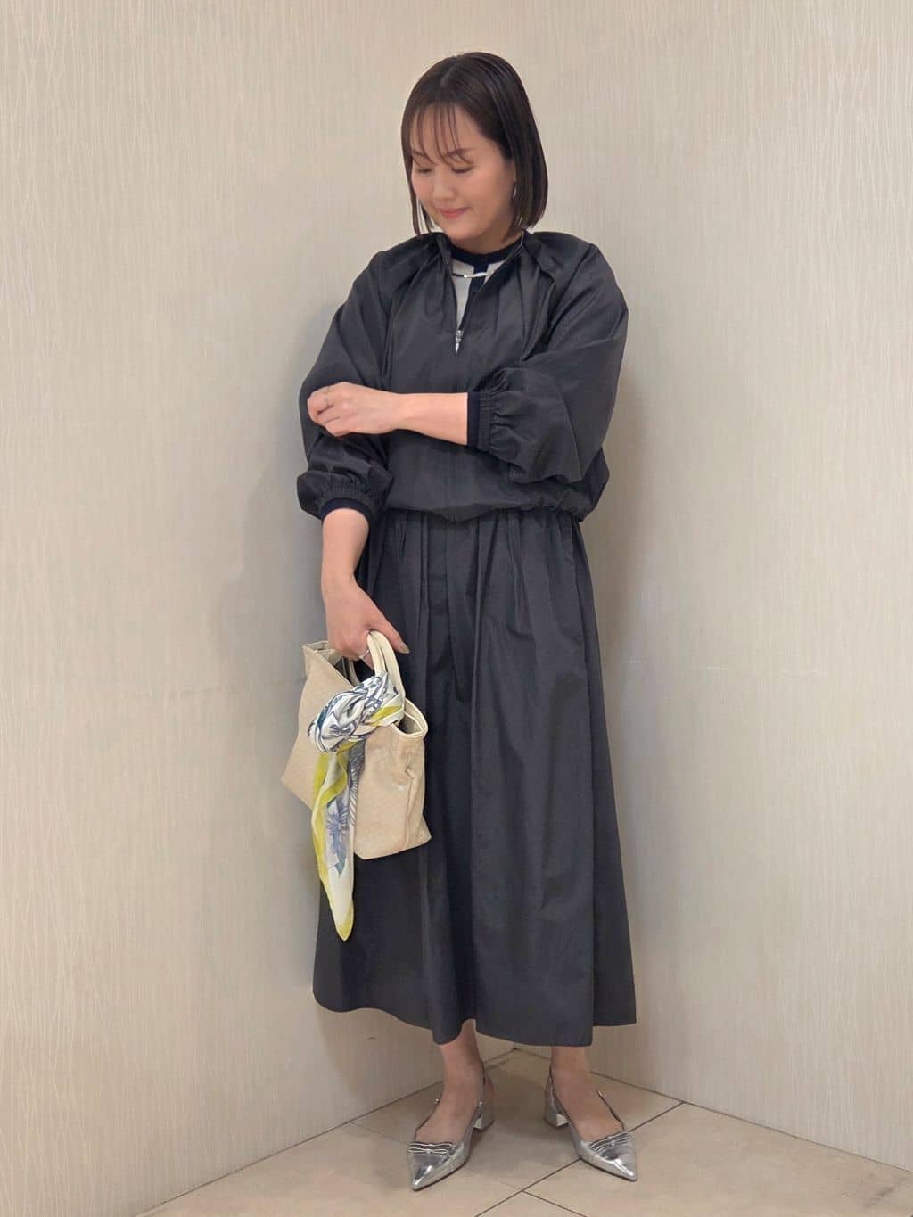 naokoさんの「UNTITLED｜◆【セットアップ可/はっ水】シャイニータイプライターブルゾン」を使ったコーディネート