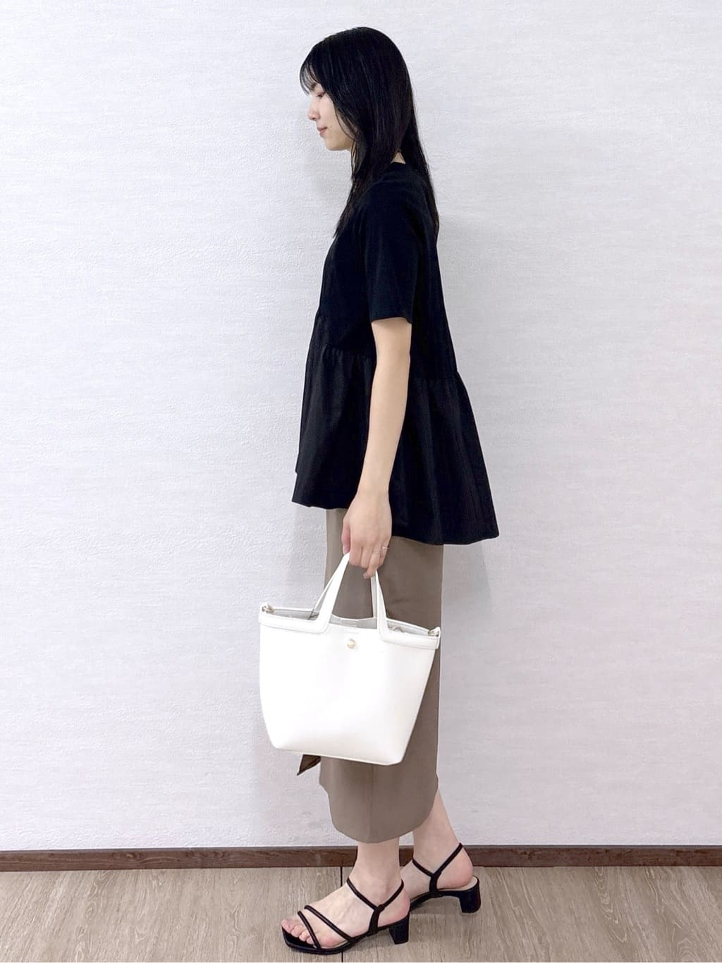 sachikoさんの「OPAQUE.CLIP｜ペプラムドッキングカットソー【洗濯機OK】」を使ったコーディネート