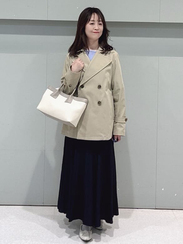 makiさんの「UNTITLED｜【定番人気/はっ水/洗える】タスランショートトレンチコート」を使ったコーディネート