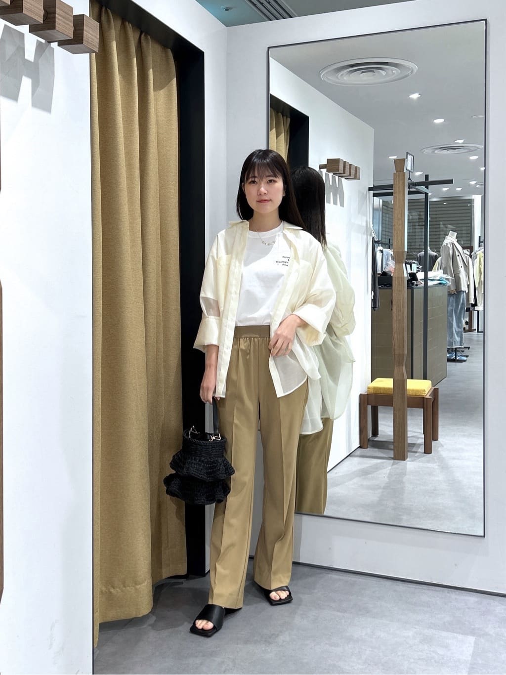 Renoさんの「INDIVI｜【接触冷感】シアーコクーンブラウス」を使ったコーディネート