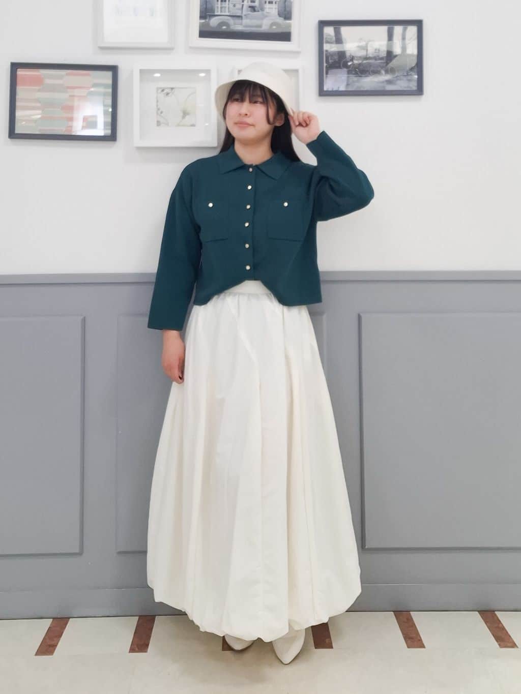 さっちーさんの「grove｜高評価！一枚でも羽織でも、大人のTOPS風カーディガン」を使ったコーディネート