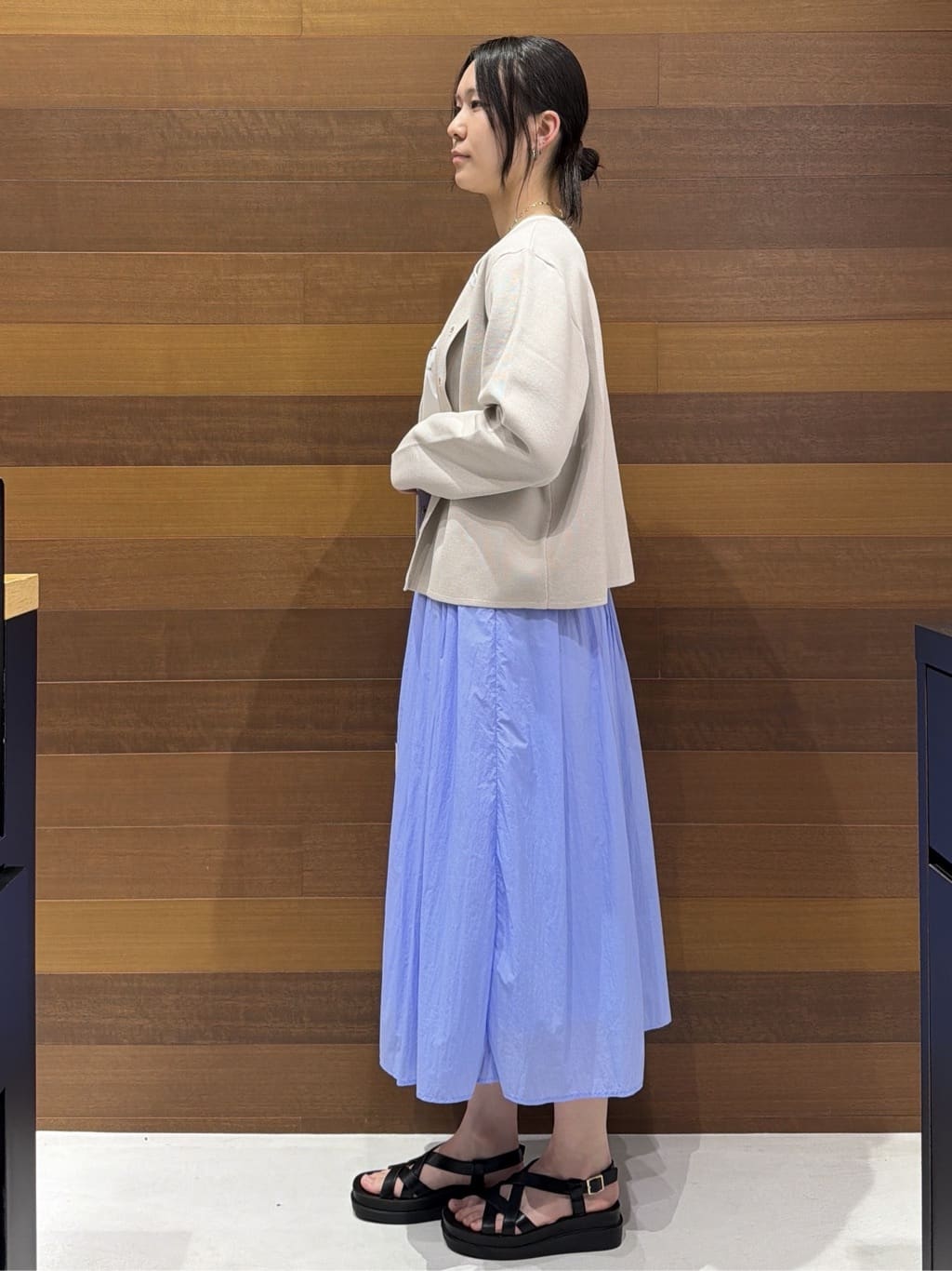 さやさんの「OPAQUE.CLIP｜ロゴプリント＆刺繍Tシャツ【洗濯機OK】」を使ったコーディネート