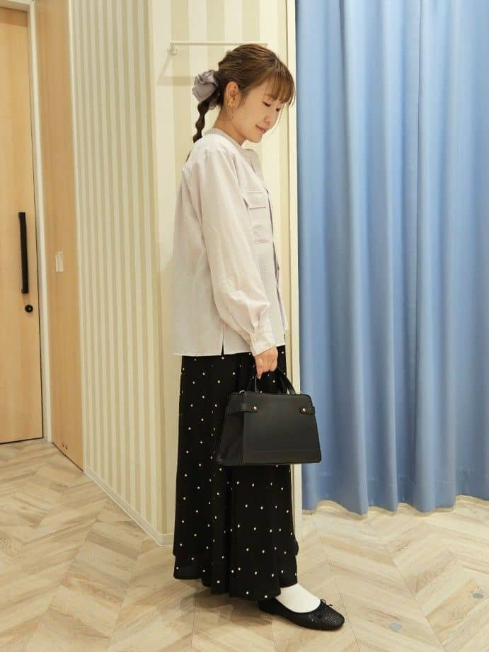 Ikumiさんの「SHOO･LA･RUE｜【2WAY】サイドベルトが上品 ミニトートバッグ」を使ったコーディネート