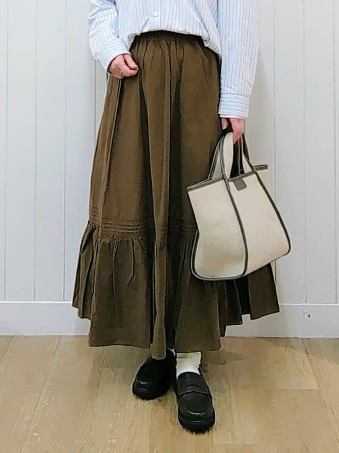 itoさんの「Dessin｜【洗える】シャツテールロングTシャツ」を使ったコーディネート