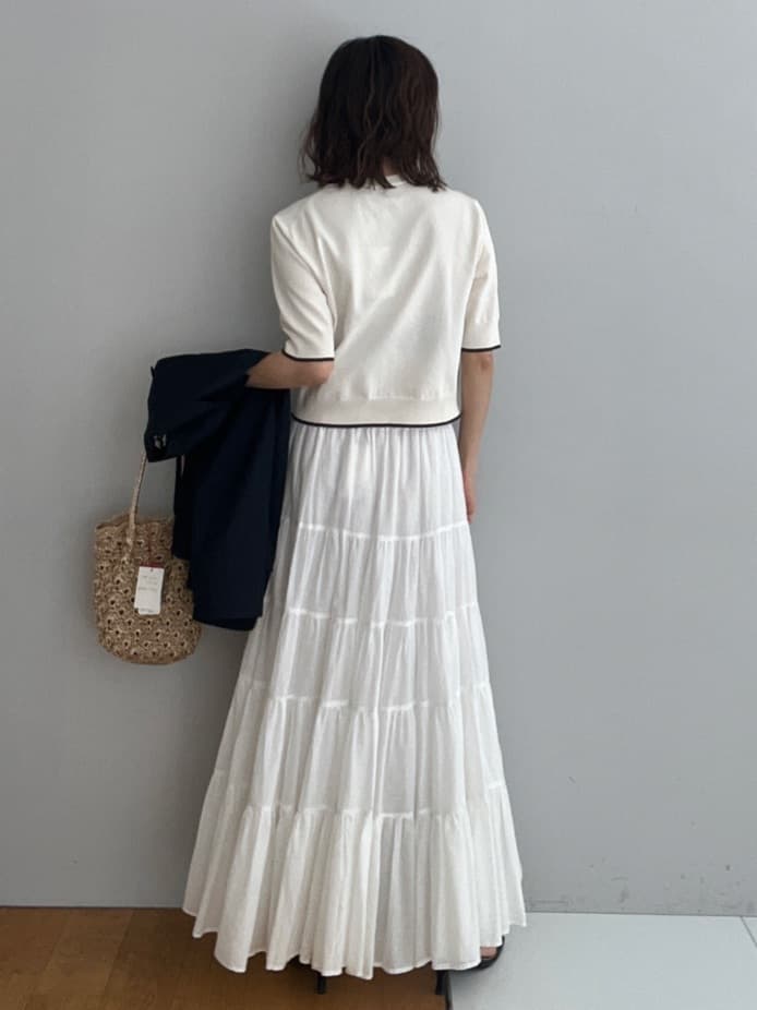 misaさんの「DRESSTERIOR｜【ウォッシャブル/撥水素材】Aラインショートトレンチジャケット」を使ったコーディネート