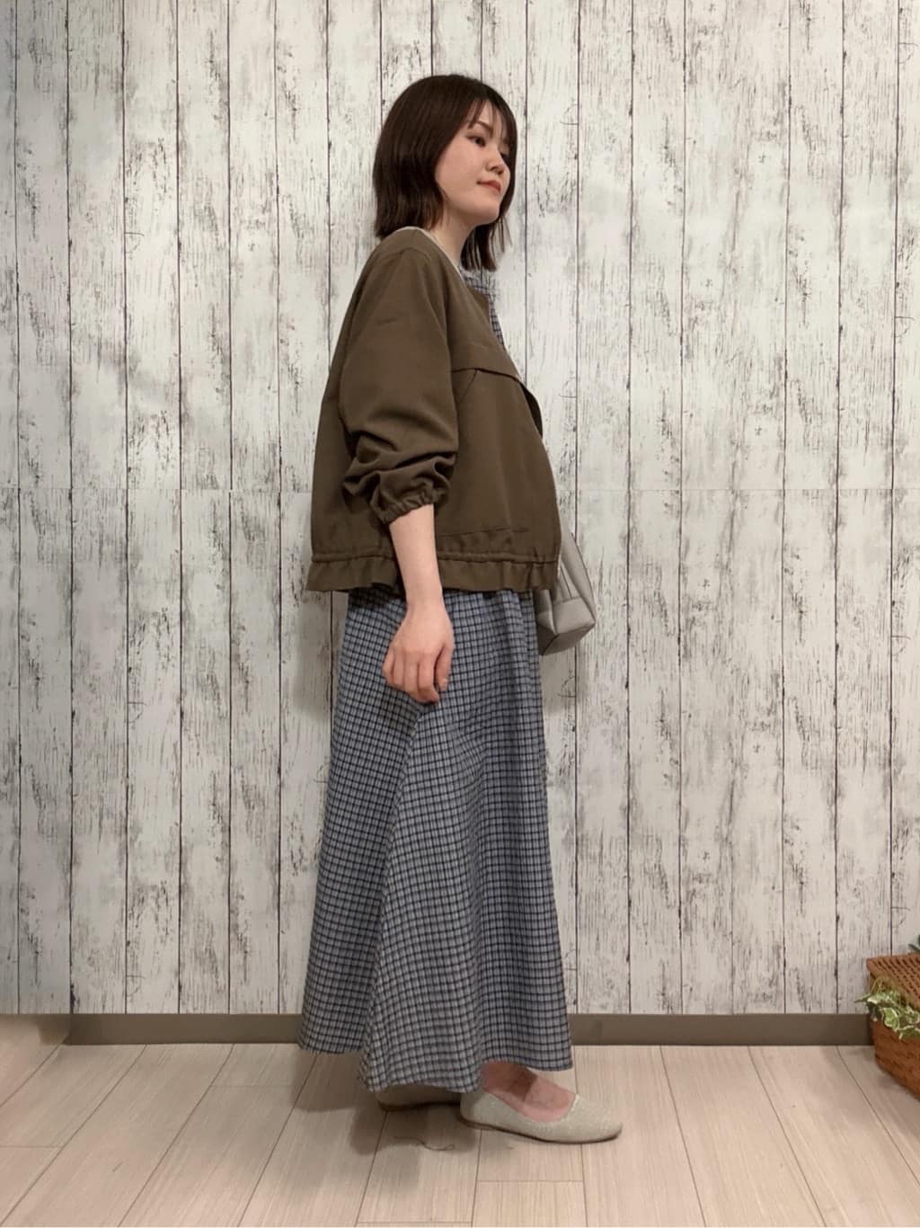 シカさんの「SHOO･LA･RUE｜【セットアップ可/洗濯機可/S-LL】軽やかに揺れる サッカーチェック フレアスカート」を使ったコーディネート