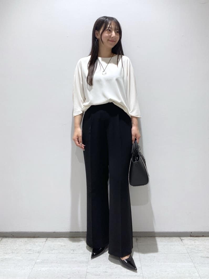 meiさんの「INDIVI｜【接触冷感／透湿／着る日傘】ドルマントップス」を使ったコーディネート