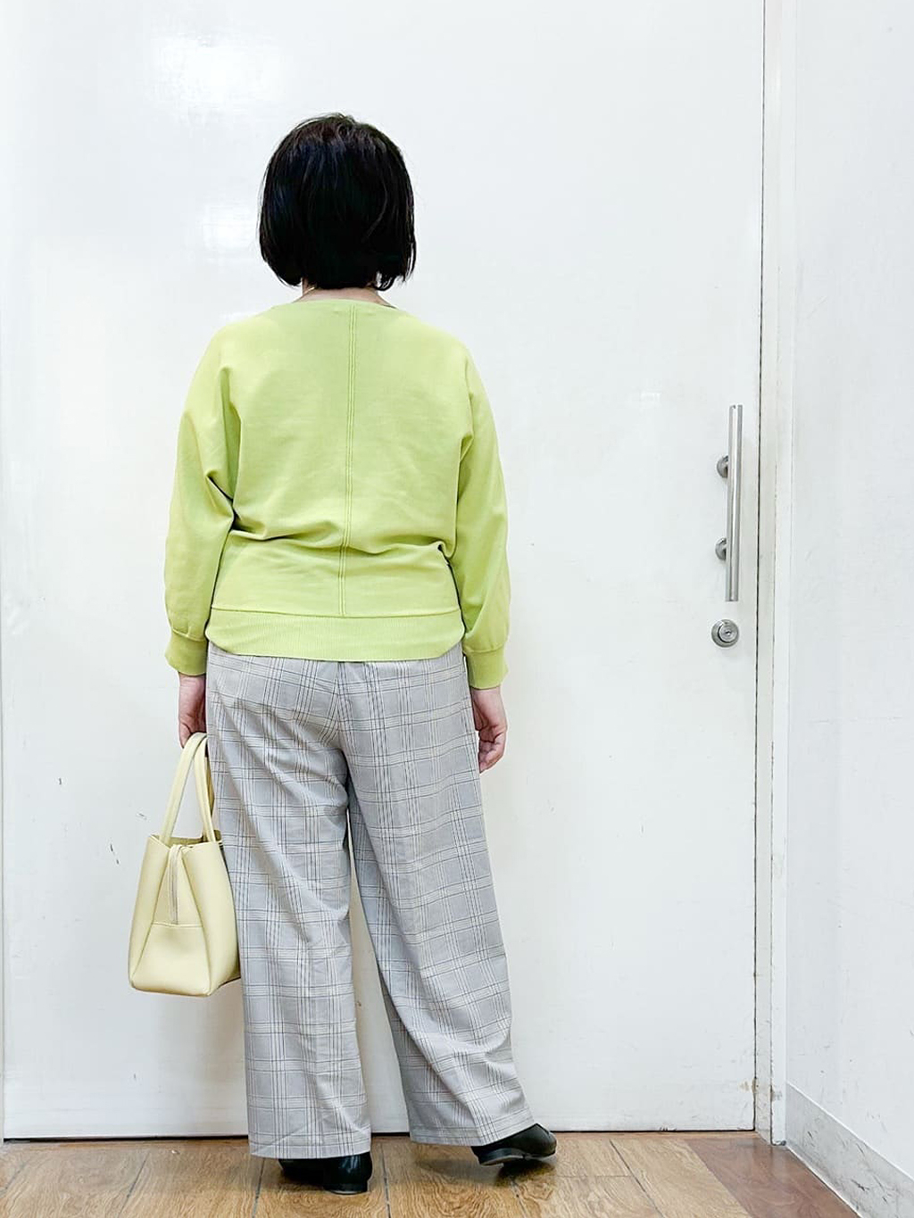 haruさんの「SHOO･LA･RUE｜【洗濯機可/S-LL】さらりと軽やか インせず着られる すっきり見えドルマンニット」を使ったコーディネート