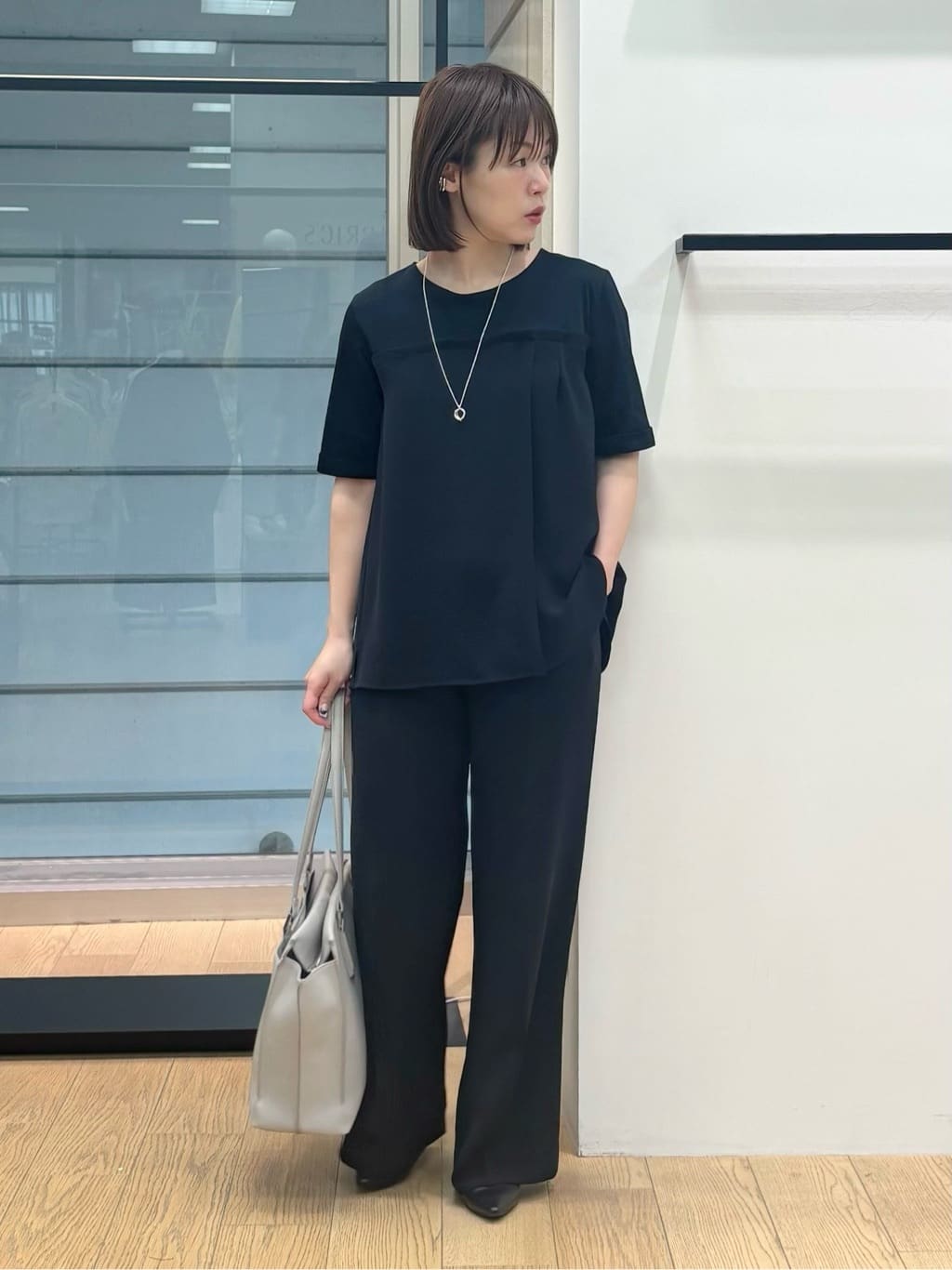 asamiさんの「INDIVI｜【着る日傘／SETUP可能】ビスチェレイヤード風トップス」を使ったコーディネート