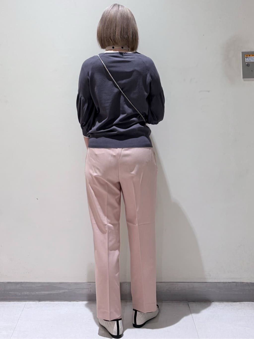 みきちぃさんの「index｜バルーン風スリーブバイカラーニット【洗濯機OK】」を使ったコーディネート