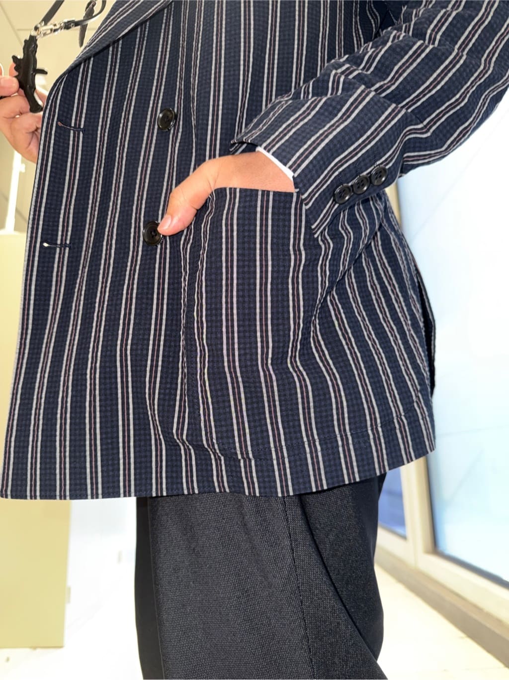 MAKOTO AIさんの「TAKEO KIKUCHI｜【BOWLER HAT LABEL】サッカーストライプ ダブルジャケット」を使ったコーディネート