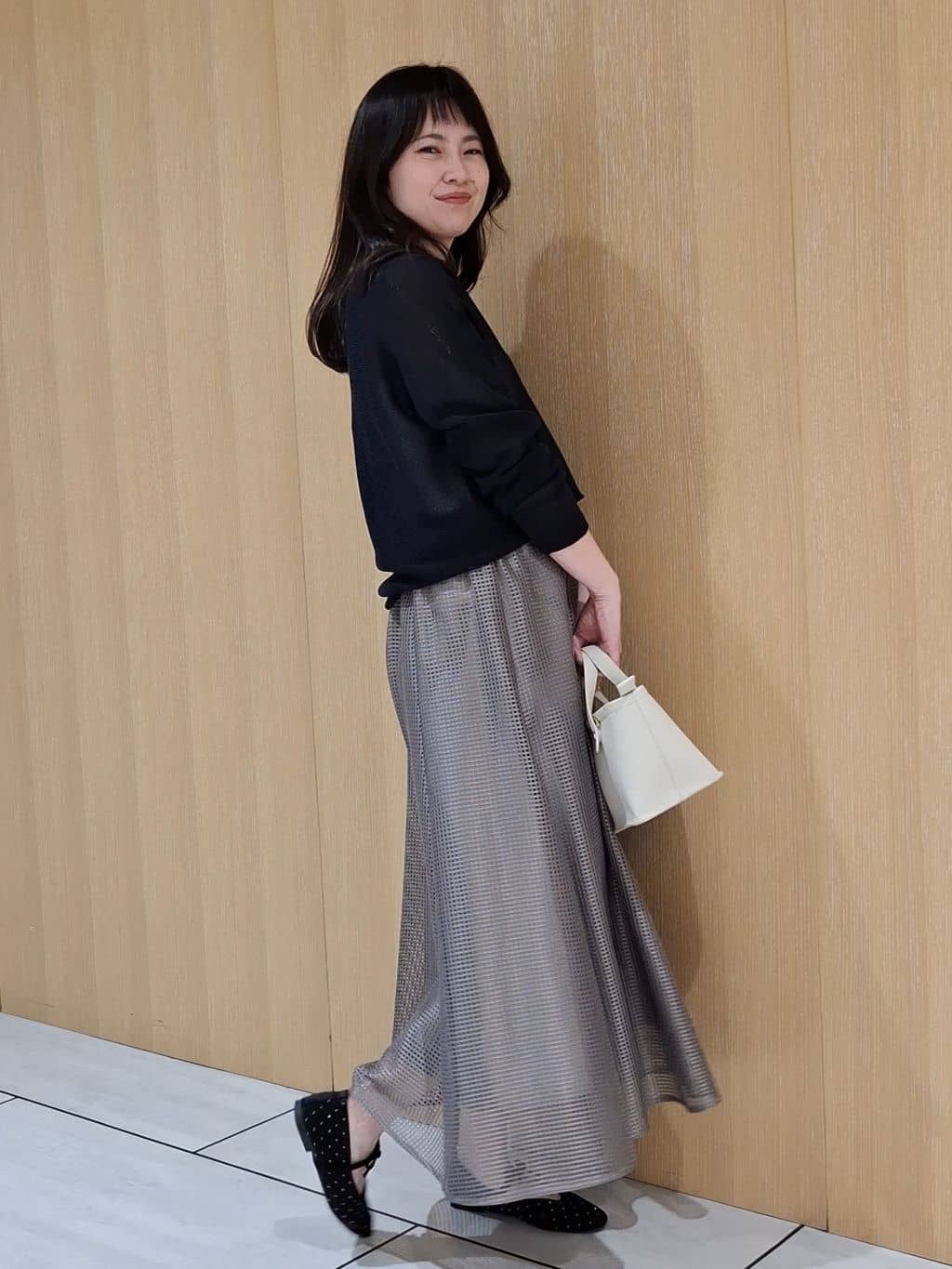 YuKaRiさんの「UNTITLED｜【8色展開/程よい透け感】ドライタッチボートネックニット」を使ったコーディネート