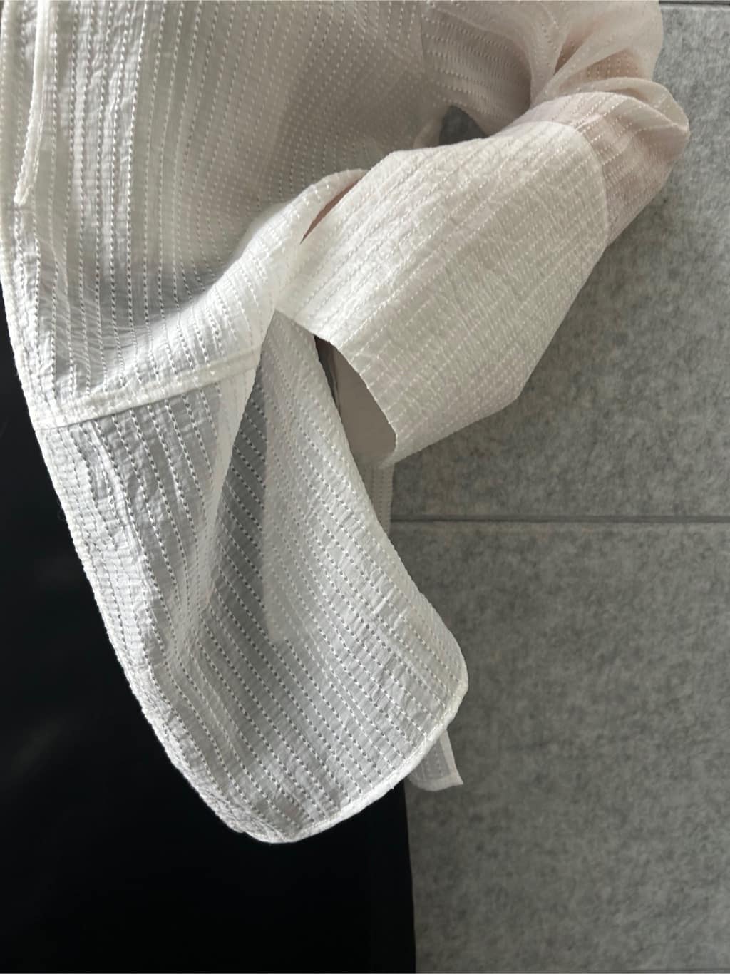 honoka Aさんの「CODE A｜point neck ribbon shirts」を使ったコーディネート