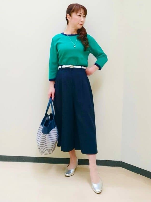 花さんの「Reflect｜【アンサンブル可】バイカラーニット」を使ったコーディネート
