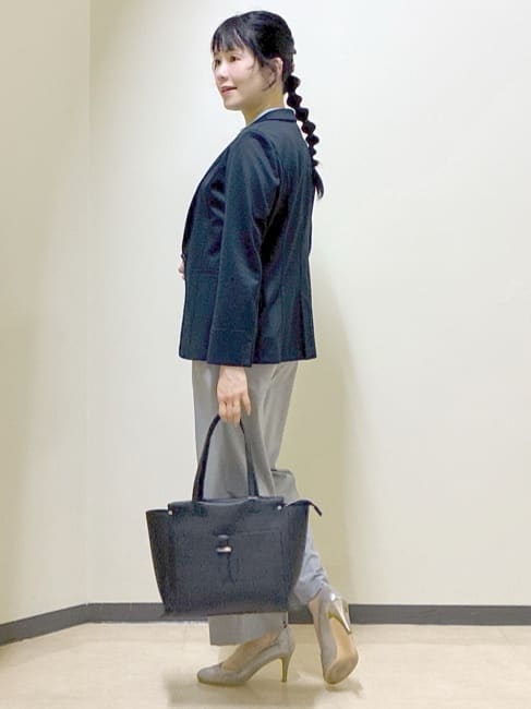  beni_gingerさんの「Reflect｜タックスタンドカラーブラウス」を使ったコーディネート