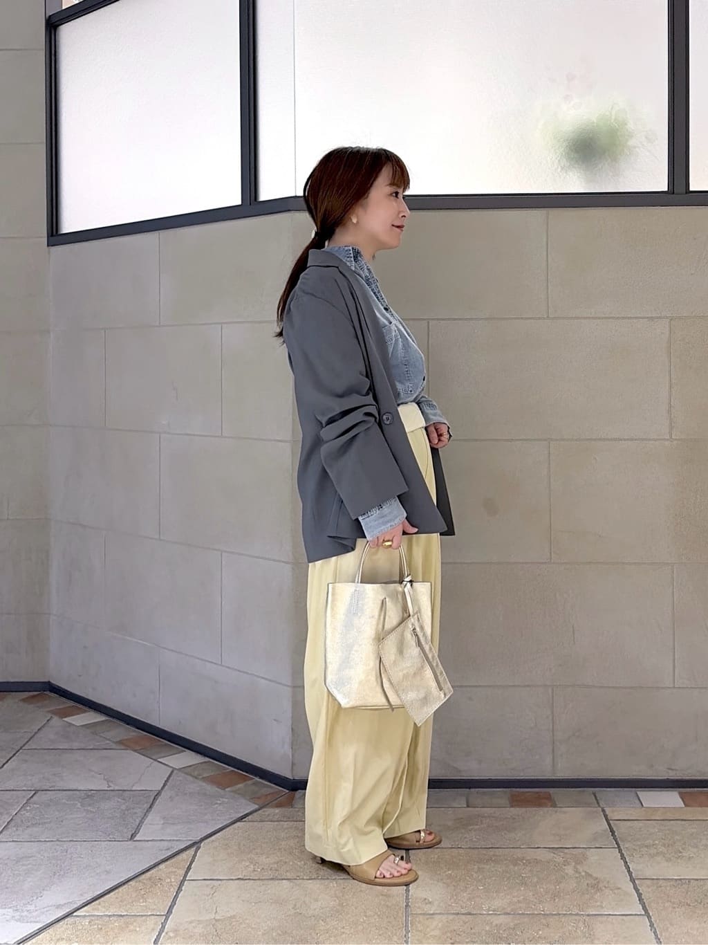 よねさんの「INDIVI｜Comfy SET UP｜ダブルブレストイージージャケット【セットアップ対応／通勤／カセット服／接触」を使ったコーディネート