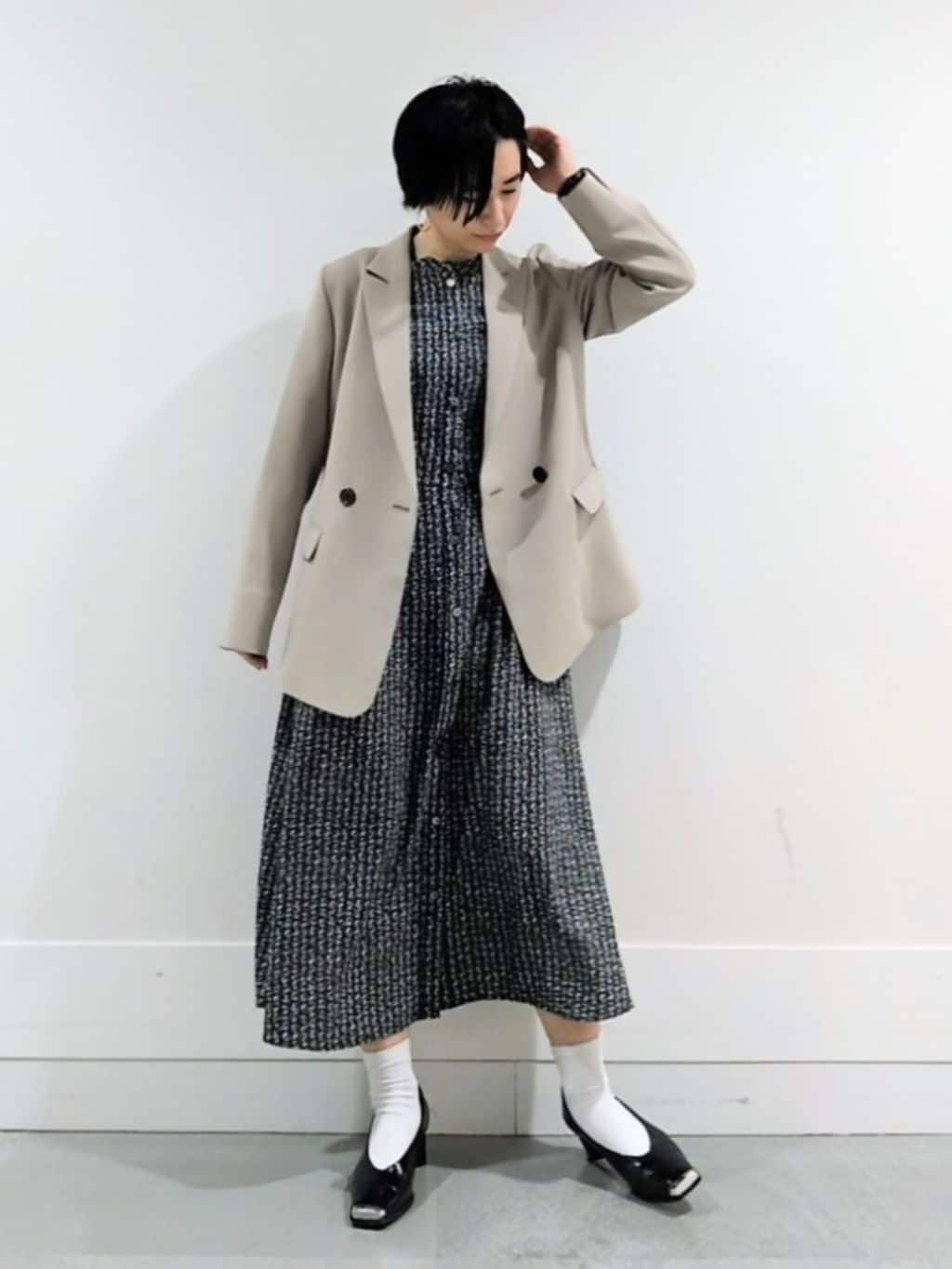 ミズタさんの「UNTITLED｜◆【洗える/ストレッチ性】ダブルブレストジャケット」を使ったコーディネート