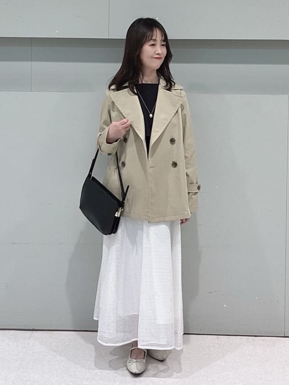 makiさんの「UNTITLED｜【洗える/ストレッチ性/フェミニン】ケープデザインブラウス」を使ったコーディネート